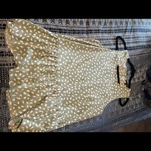 Light green top, worn only once - Large